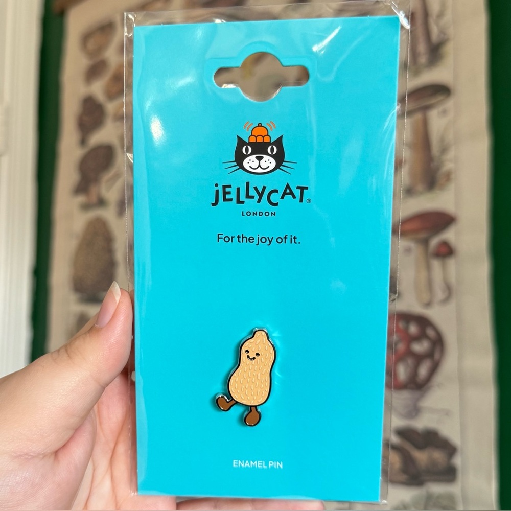 Jellycat Amuseables Peanut Pin Badge